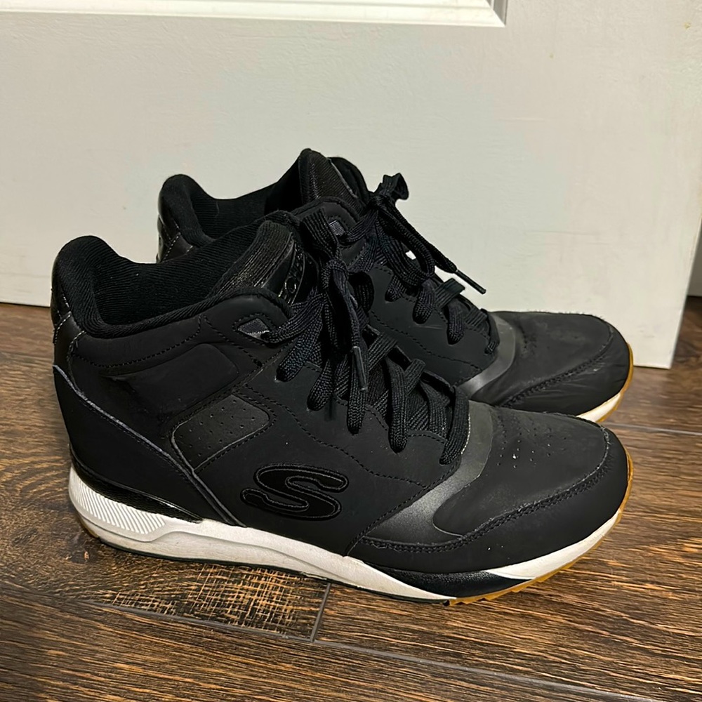 Sketchers OG 90 High Top Sneakers